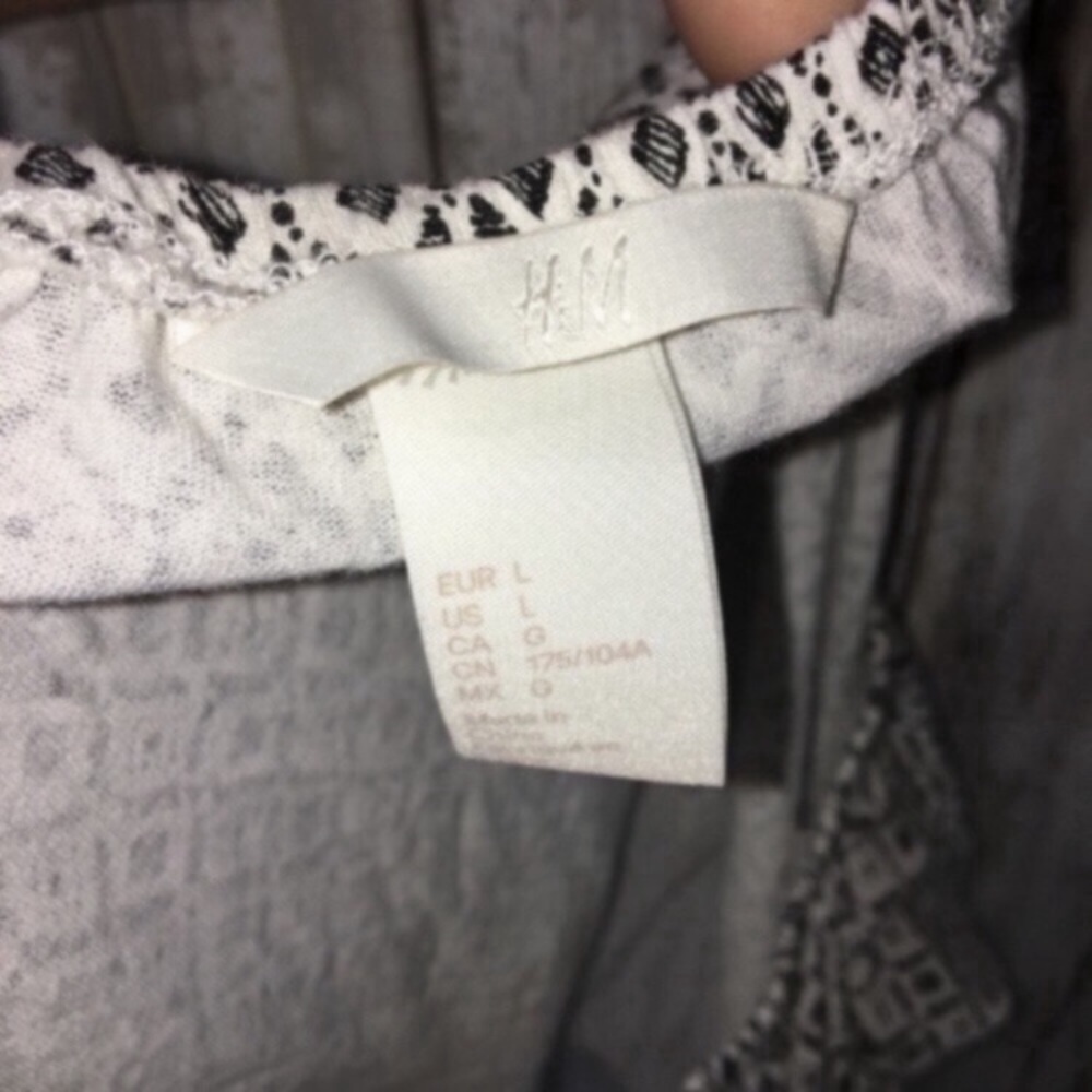 H&M White Off The Shoulder Crop Blouse - Picture 3 of 4